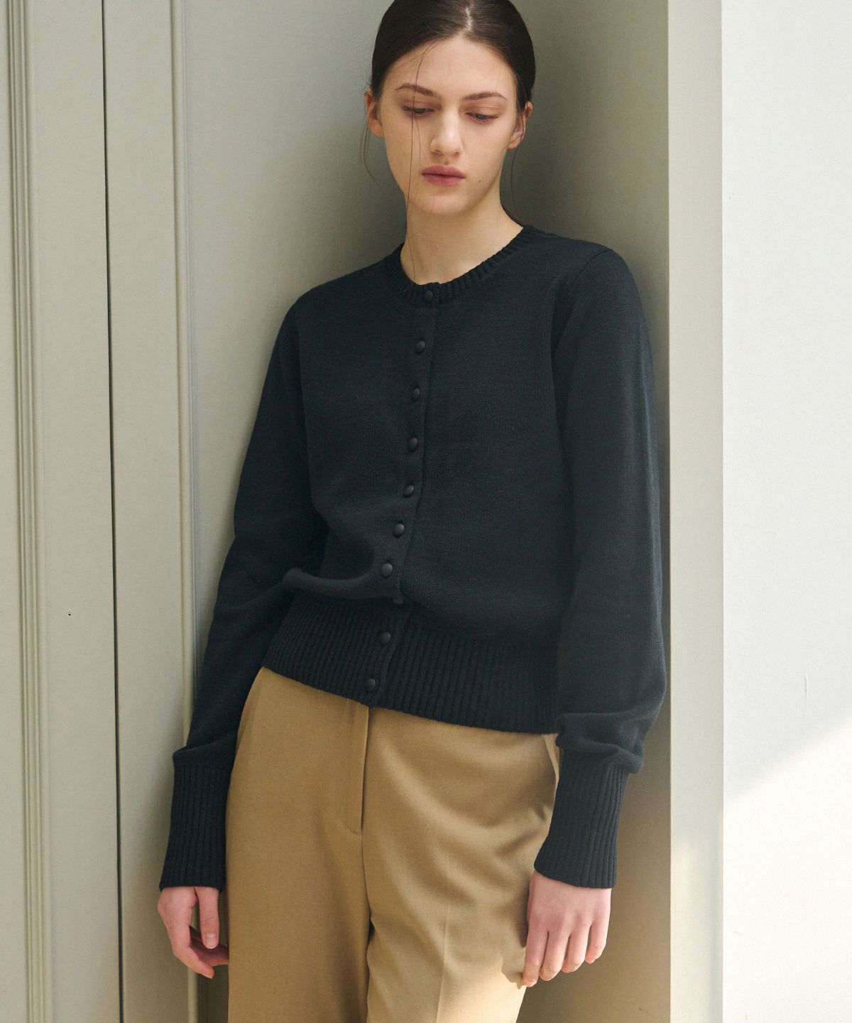 드로우핏 우먼(DRAWFIT WOMEN) 울 코튼 블렌드 버튼 가디건 [BLACK]