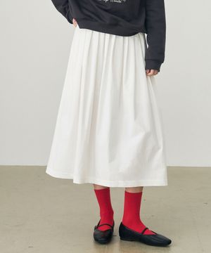 플리츠 롱 플레어 스커트 [IVORY]