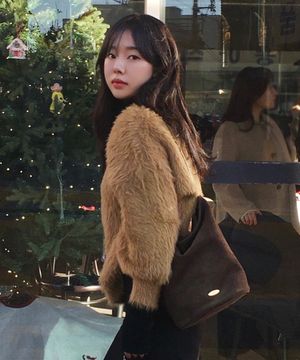 러브 스웨이드 숄더백 초콜릿 [소가죽]