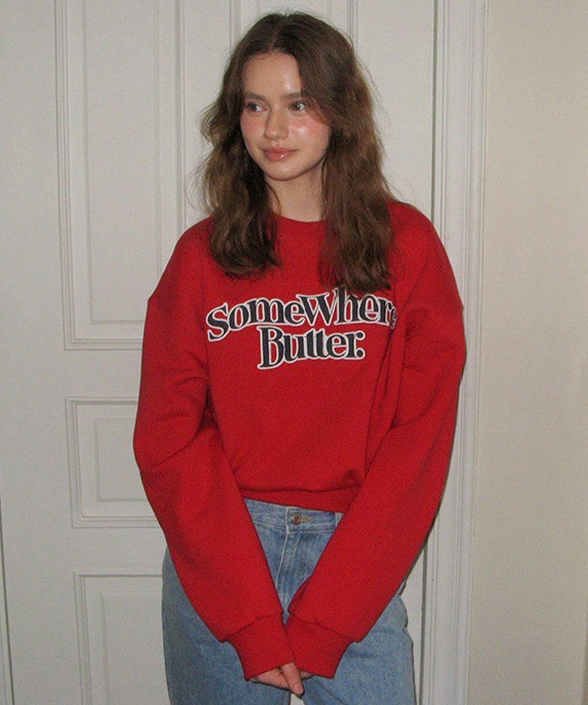 썸웨어버터(SOMEWHEREBUTTER) Denim Wave Logo Sweatshirt - Red