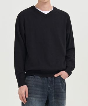 래글런 브이넥 니트 (BLACK)