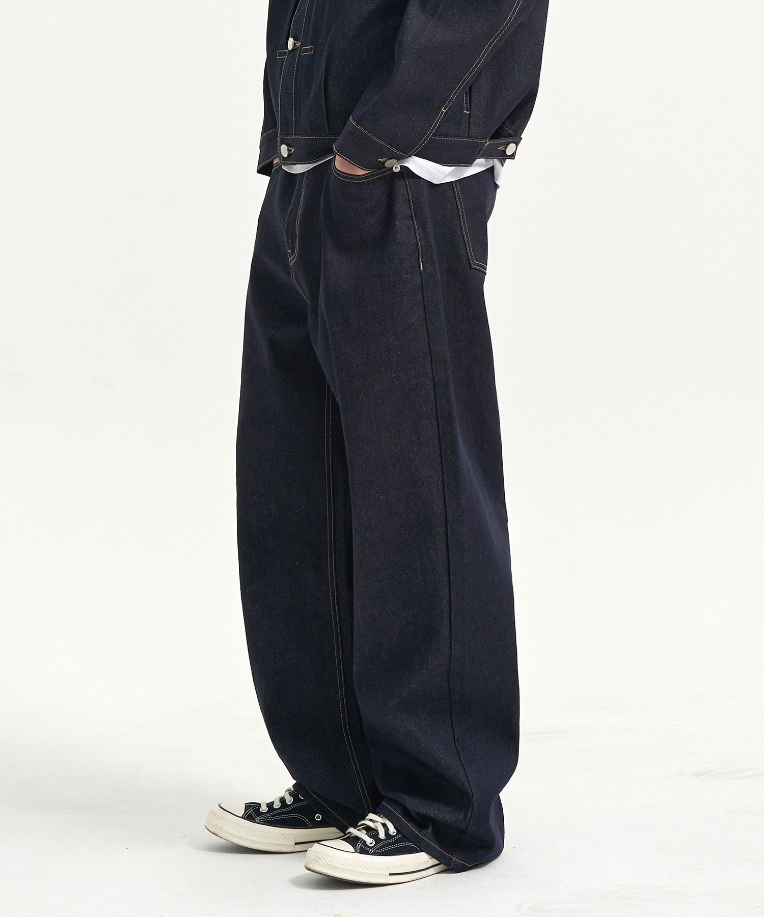 Shop Pants at MUSINSA