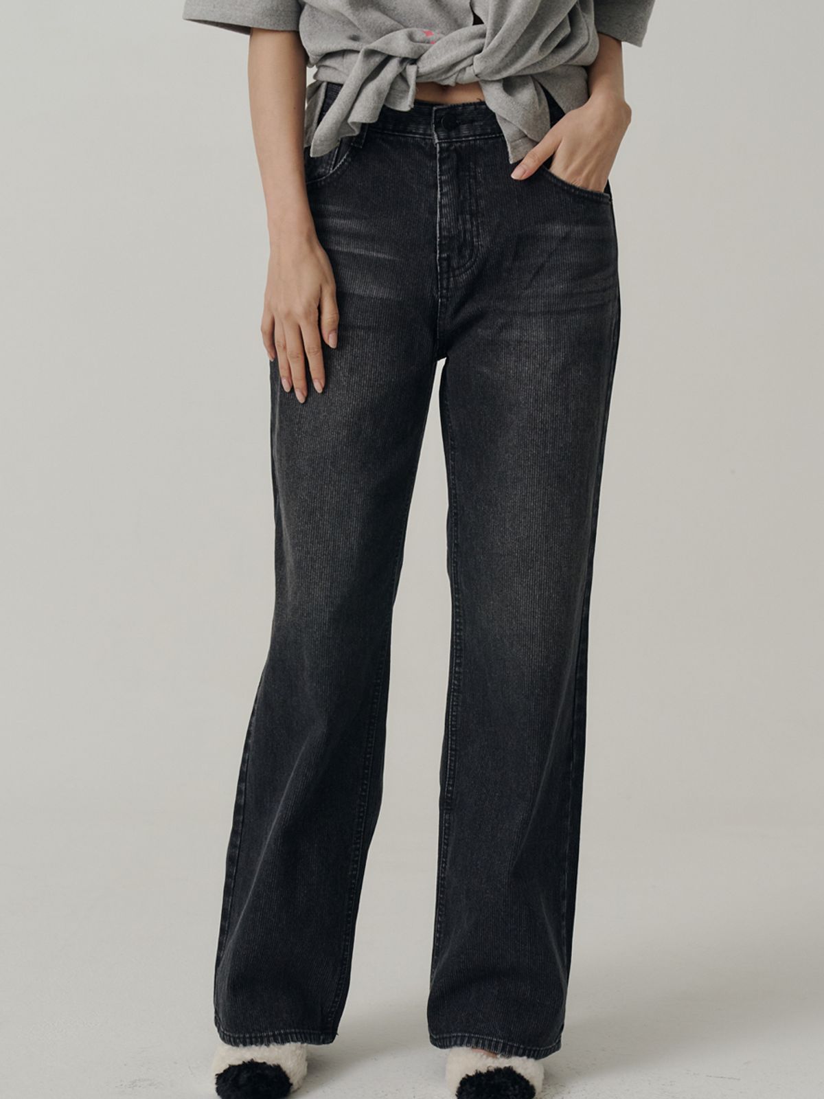 쏘리, 투 머치 러브(SORRY, TOO MUCH LOVE) 804 Corduroy Denim Pants_Black