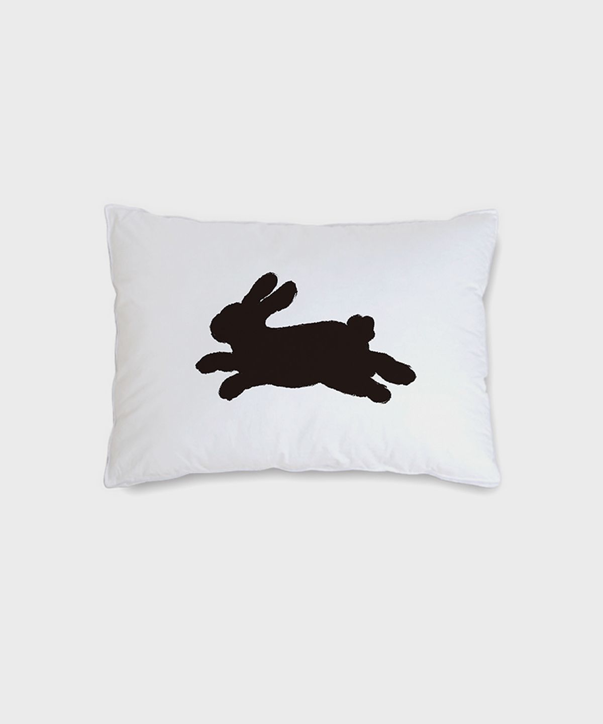 픽켄드(PICKEND) 블랙 버니 디자인 베개커버 - HAPPY BUNNY (LIGHT GRAY)