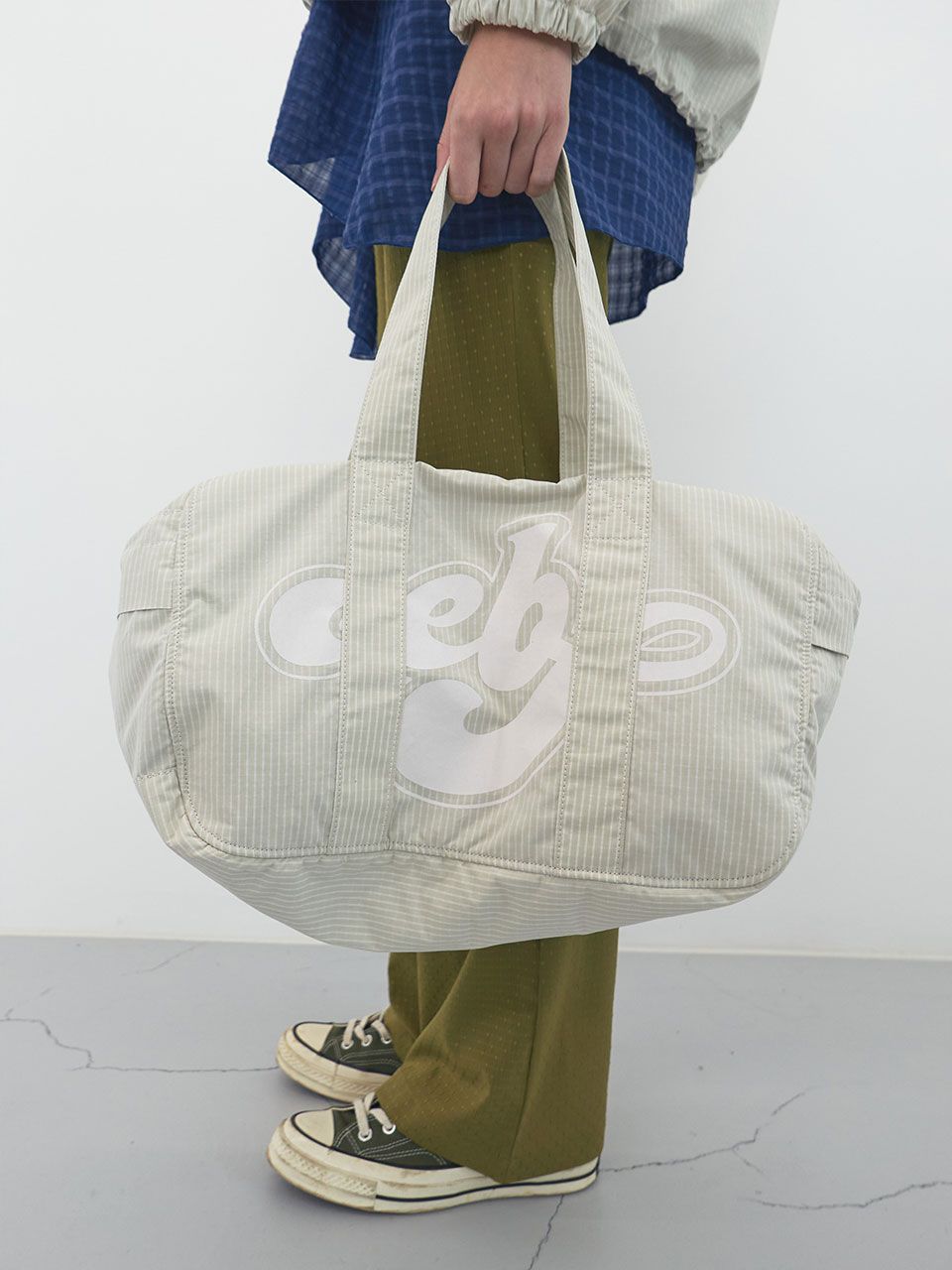 ENZO BLUES ♥ Surf Logo Check Shoulder Bag / 追跡付 Forever New Signature Sandy Logo Shoulder Bag in Blue | MYER