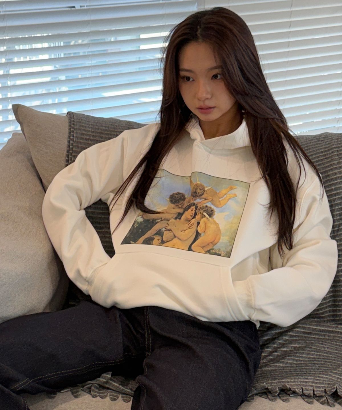 챈스챈스(CHANCECHANCE) CEC GALLERY ANGEL GRAPHIC HOODIE(WHITE)