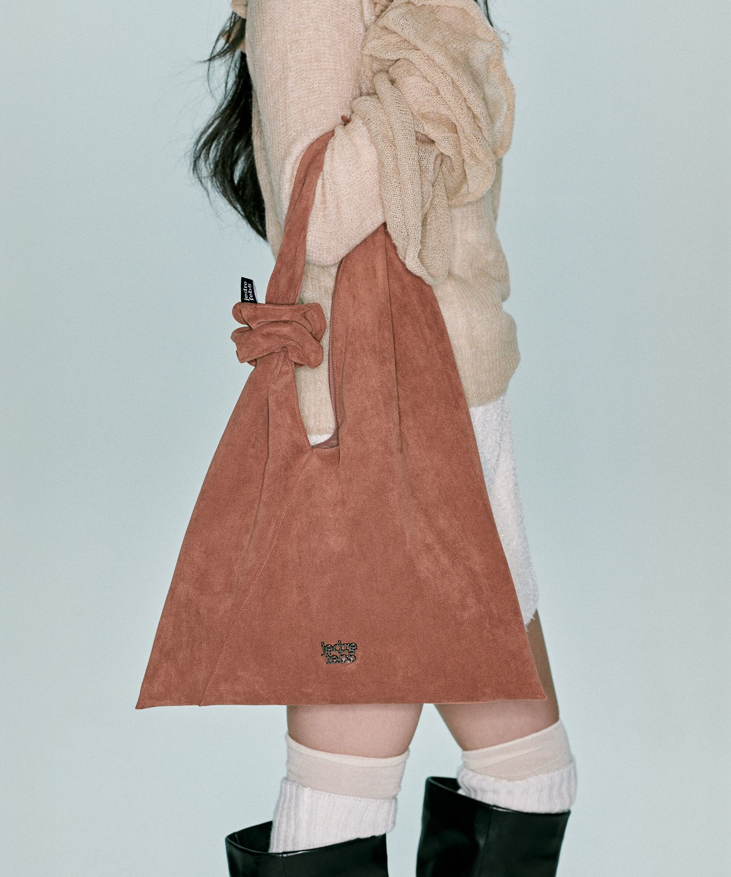 人気ショルダーバッグ【Jedrefeb5】SCRUNCHIE LARGE HOBO SUEDE 人気ショルダーバッグ【Jedrefeb5】SCRUNCHIE HOBO SUEDE