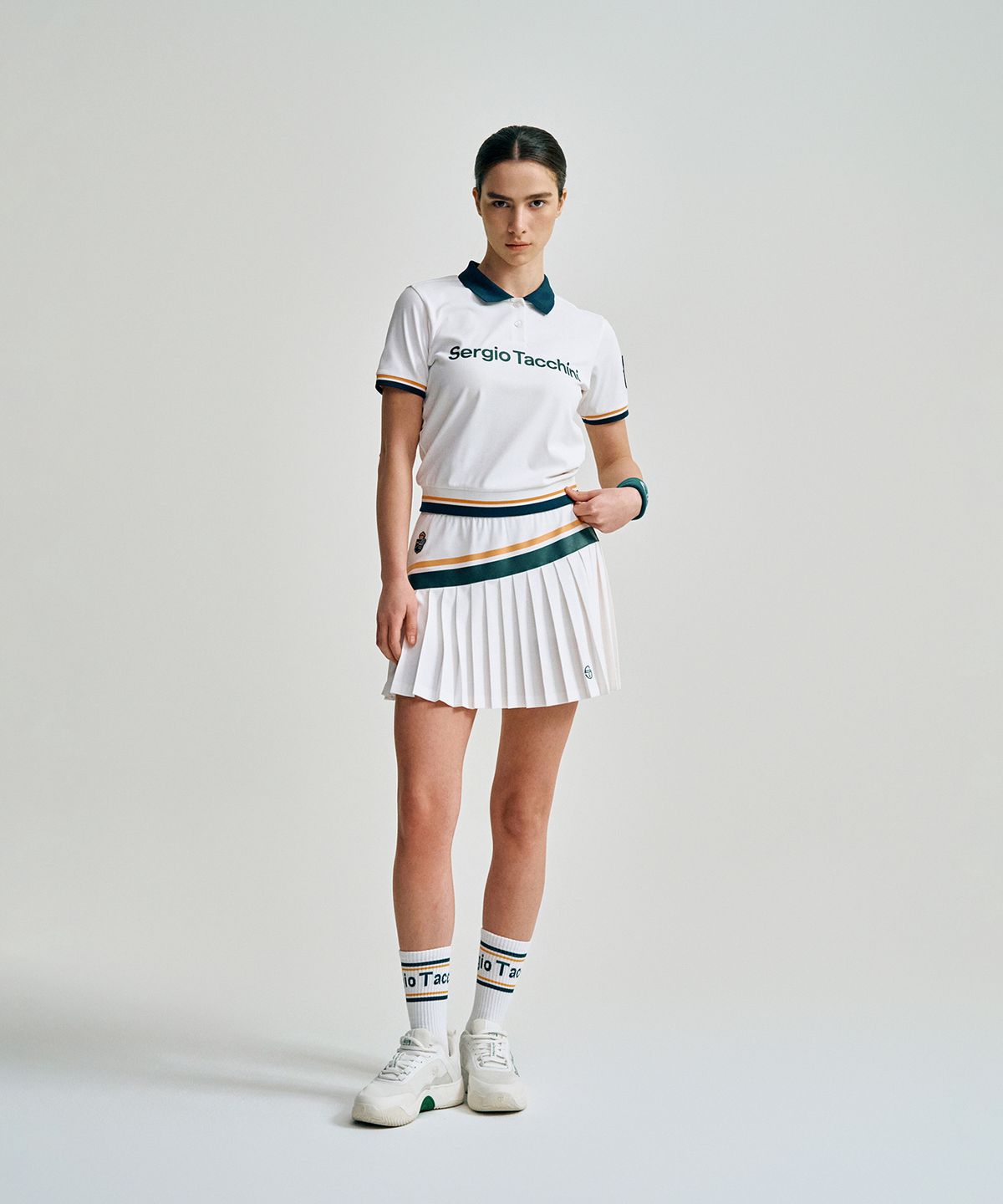 세르지오 타키니(SERGIO TACCHINI) W MC 스크래치 스태프 플리츠 스커트 (White)
