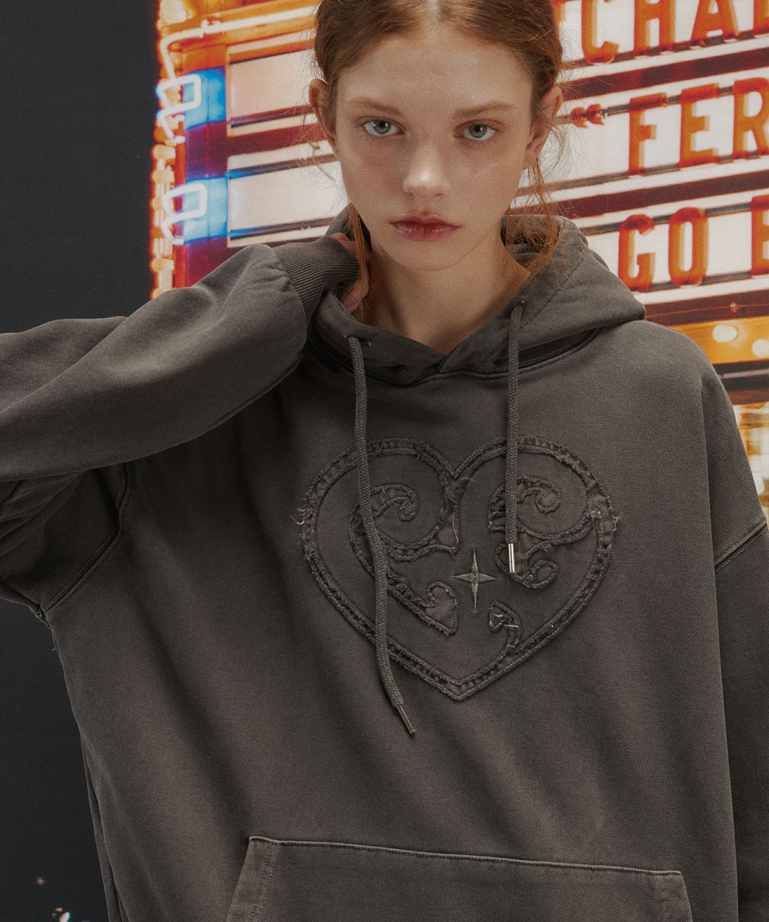 【CPGN STUDIO】25SS★ CP Heart Pigment Hoodie MUSINSA | CPGN STUDIO CP Heart Pigment Hoodie Smoke Black