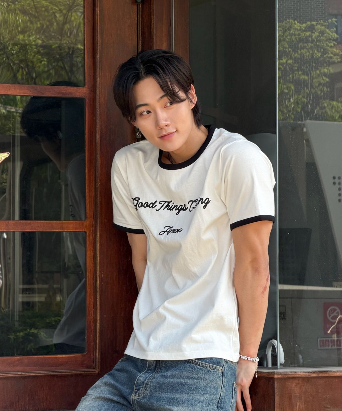 아모우(AMOU) Good things coming arch logo ringer half T-shirts white