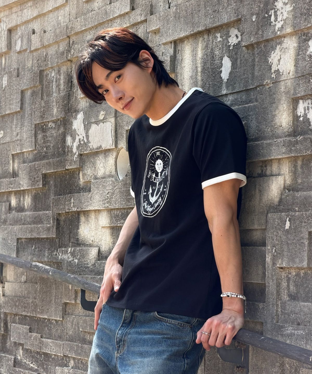 아모우(AMOU) Anchor Ringer T-shirts black