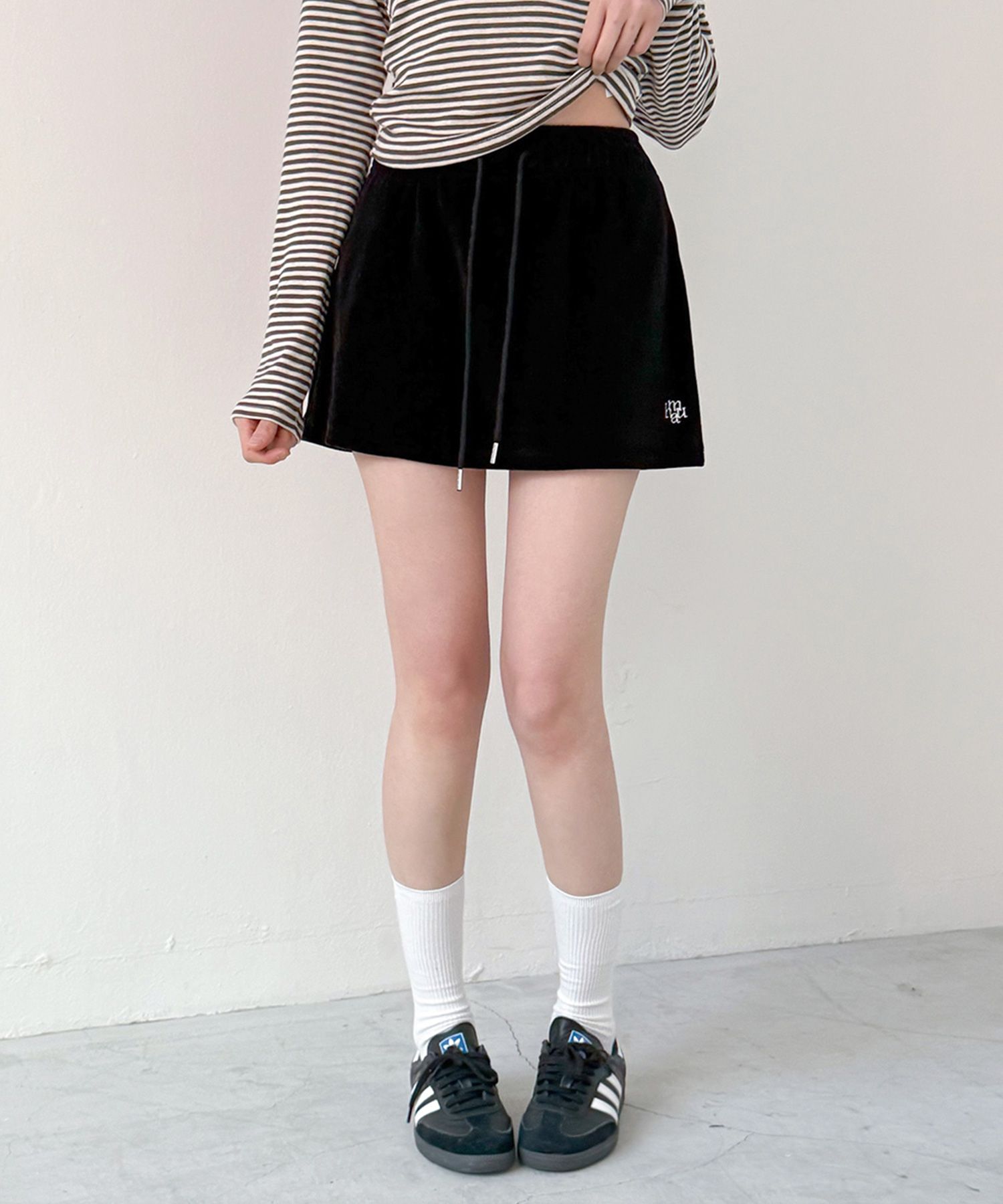 【muahmuah】24fw VELOUR TRAINING SKIRT MUSINSA | MUAHMUAH Velour Training Skirt [Pink]