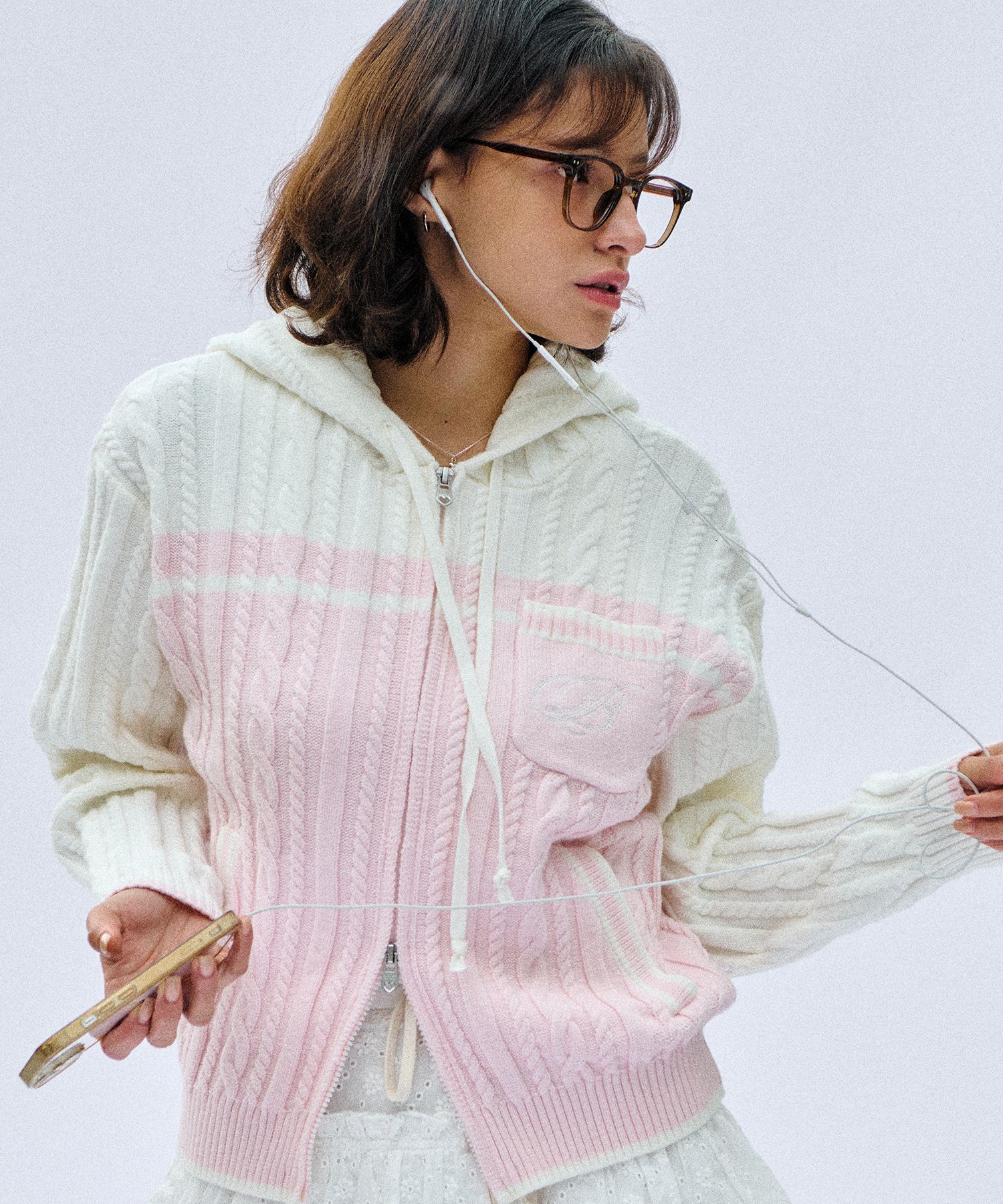 ★2025SS新作★BITTER CELLS★Mignon Cable Knit Hoodie MUSINSA | BITTERCELLS Mignon Cable Knit Hoodie - Pink