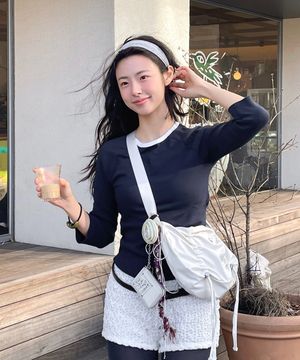 우먼스 셔링 호보백 - 크림(QQ122WBG11)