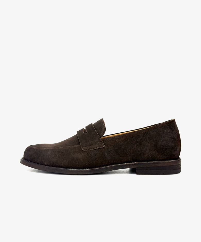 NORM - 820 (a) / BROWN SUEDE