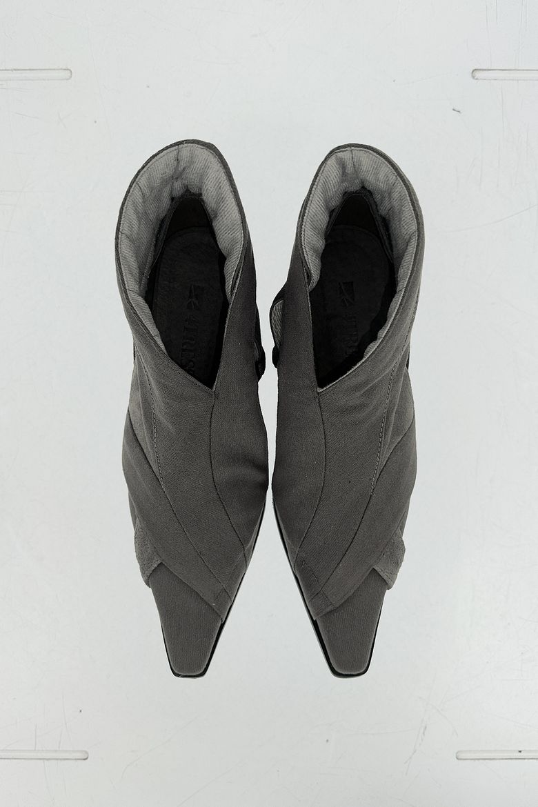 PADDED LAYERING PUMPS 01 GRAY