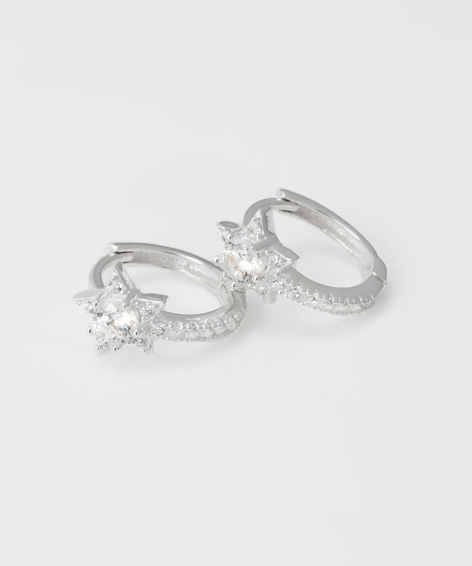 【TATIANA】Solar Glow Hoop Earring EC3162〜ピアス★韓国発 MUSINSA | TATIANA (Silver 925) Solar Glow Hoop Earrings EC3162
