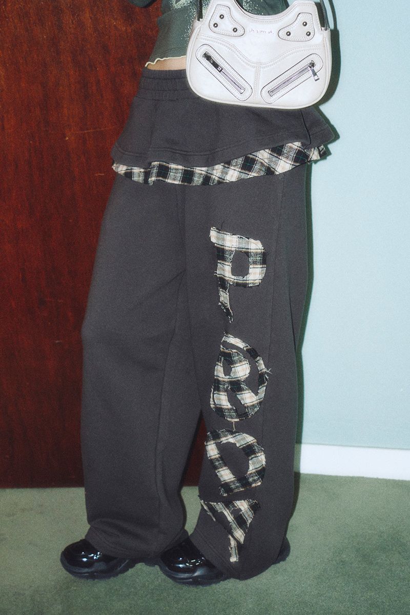 ★ PRENDA★ PRDA FRILL SKIRT WIDE PANTS DARK CHARCOAL PRTVS 프렌다(PRENDA) PRDA FRILL SKIRT WIDE PANTS DARK CHARCOAL