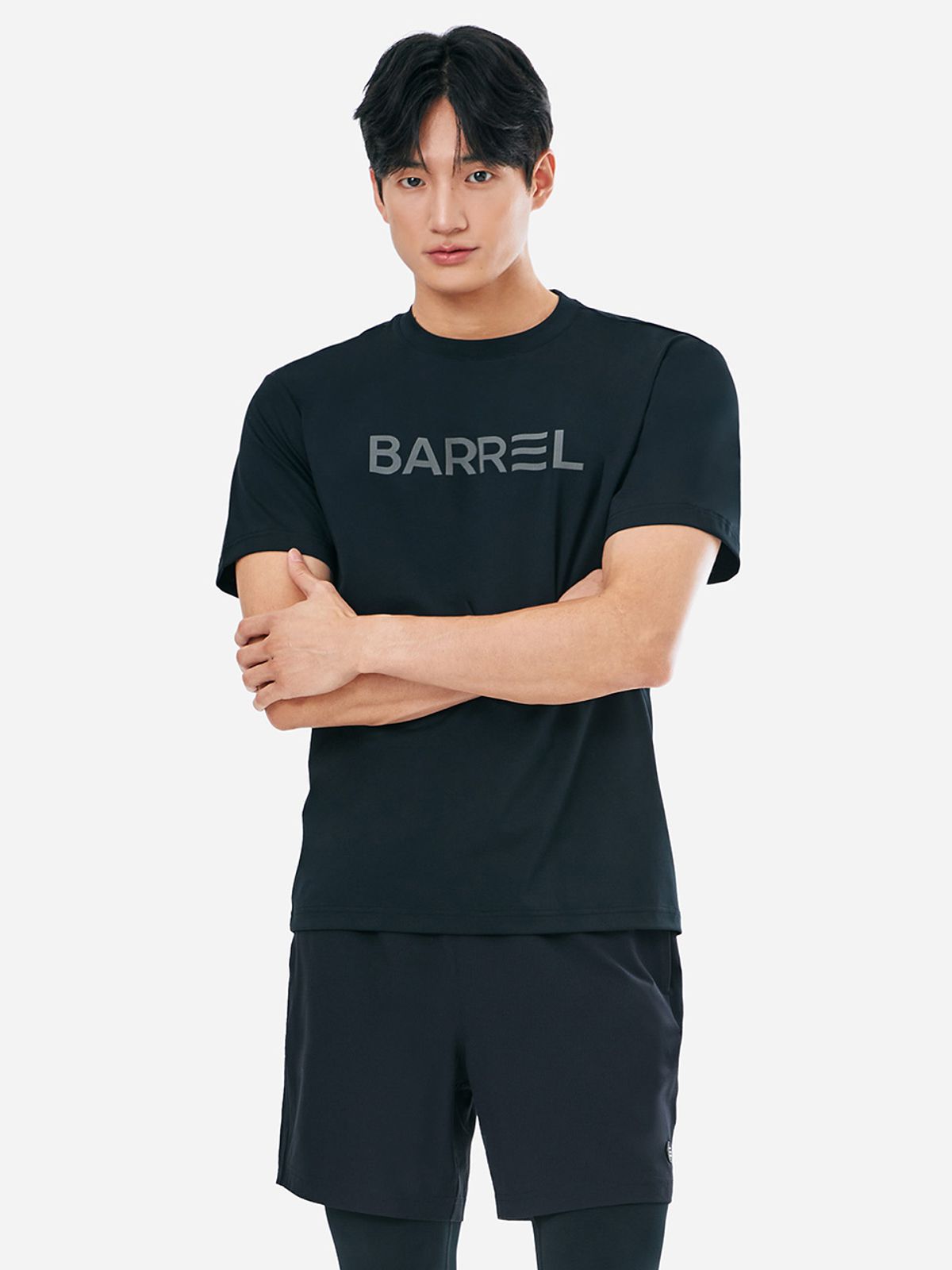배럴(BARREL) 맨 에센셜 릴렉스핏 반팔 래쉬가드 블랙 (B5SMWRG103BLK)