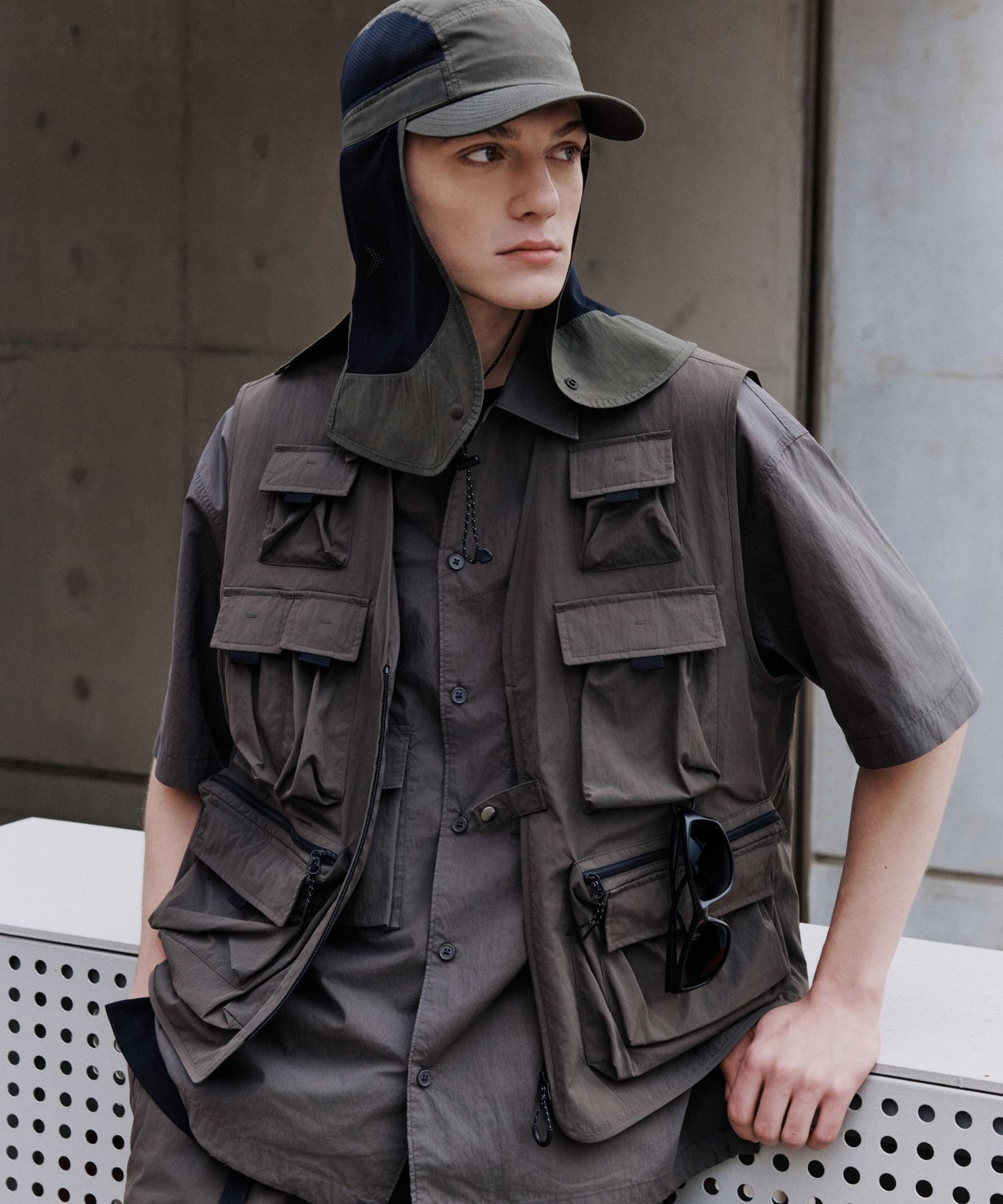 MUSINSA MUSINSA STANDARD City Leisure Utility Fishing Vest [Mud