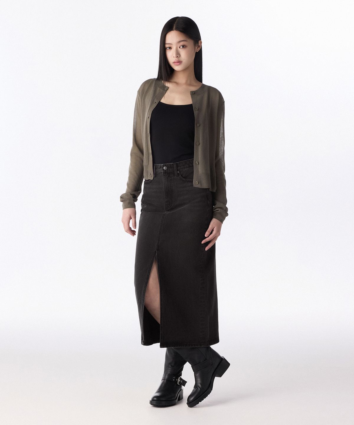 무신사 스탠다드 우먼(MUSINSA STANDARD WOMAN) 우먼즈 프론트 슬릿 데님 롱 스커트 [러스티 블랙]