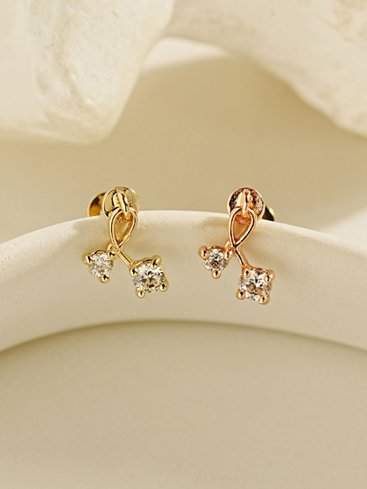 미니멀피어싱(MINIMALPIERCING) [0.8mm]14K 인터널 큐빅 앵두 드롭 라블렛 피어싱 귀걸이