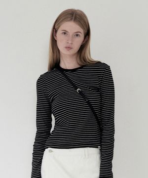 플레인 스트라이프 슬림핏 롱슬리브 [블랙]