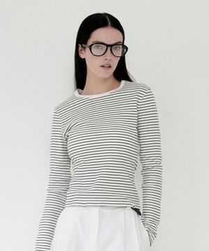 키르시 플레인 스트라이프 슬림핏 롱슬리브 [화이트]