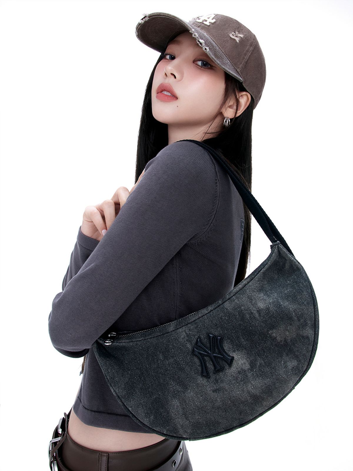 엠엘비(MLB) 빈티지 워싱 숄더백 NY (Charcoal Grey)