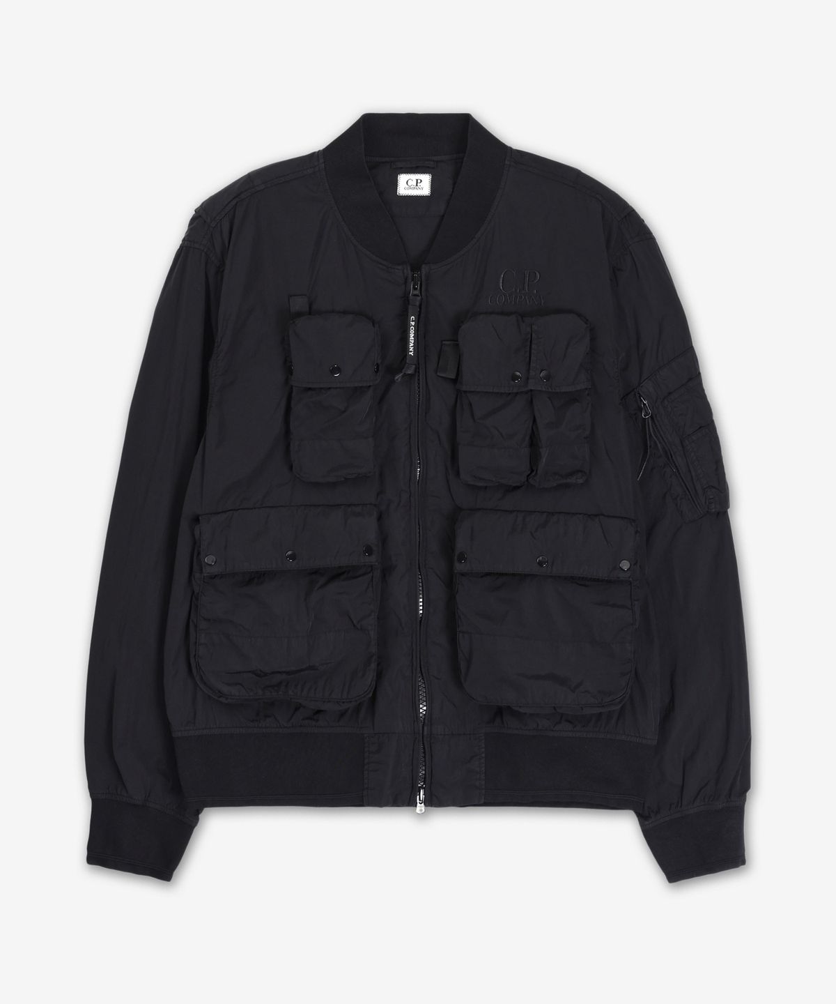 씨피 컴퍼니(CP Company) 크롬 R 멀티포켓 봄버 재킷 - 블랙 / 18CMOW010A005904G999