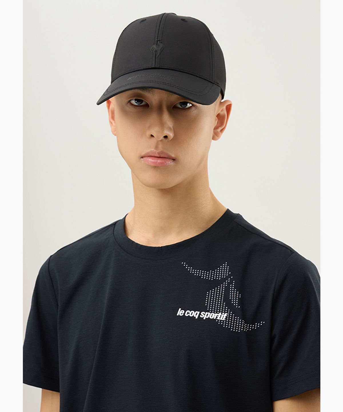 르꼬끄(LECOQ) 로고 포인트 스포츠 볼캡 - 블랙(QQ123ACP14)