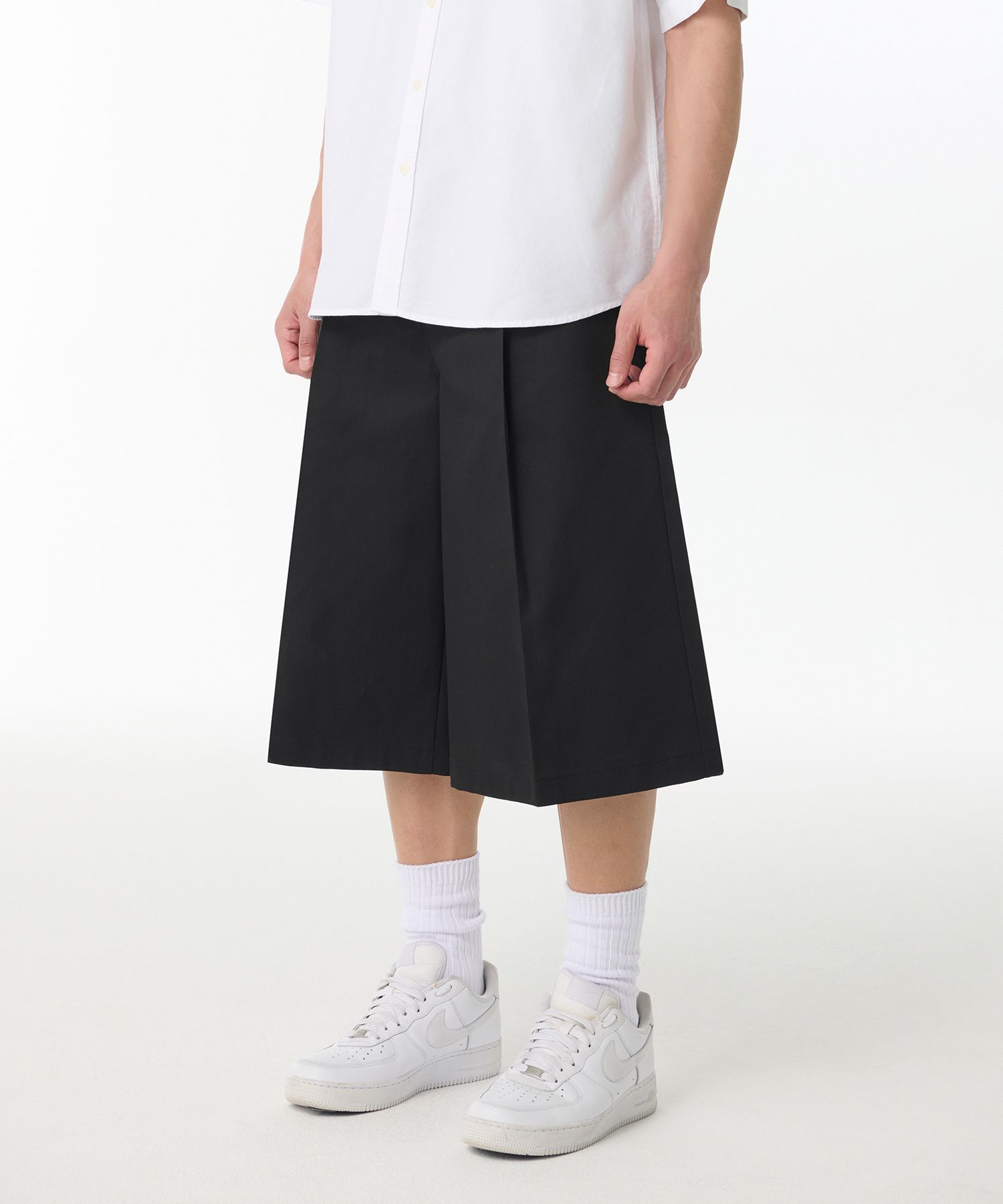 ★MUSINSA STANDARD★ Heavyweight CP One Tuck Long Bermuda Pa MUSINSA | MUSINSA STANDARD Heavyweight CP One Tuck Long