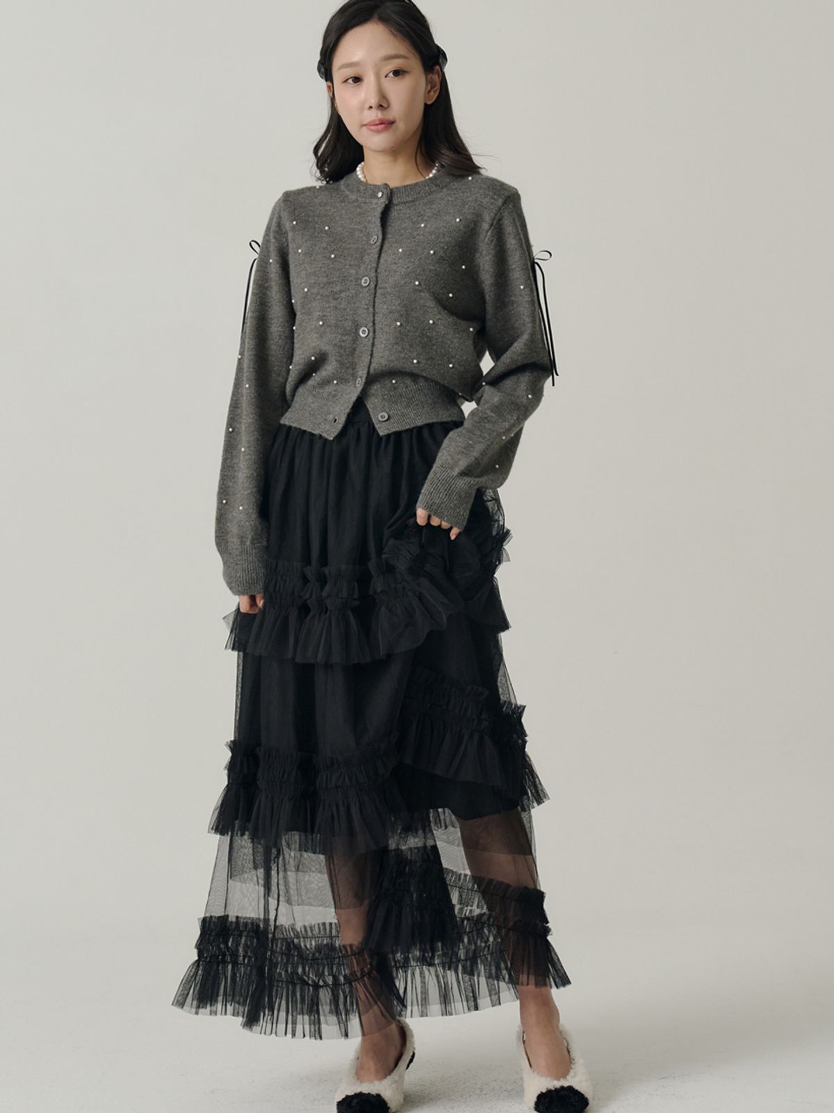 쏘리, 투 머치 러브(SORRY, TOO MUCH LOVE) Snowball Pearl Ribbon Wool Cardigan_Gray