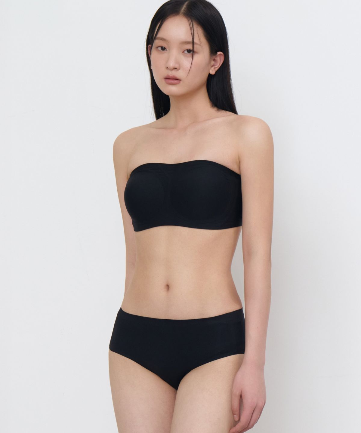 무신사 스탠다드 우먼(MUSINSA STANDARD WOMAN) 우먼즈 심리스 오프숄더 브라 [블랙]