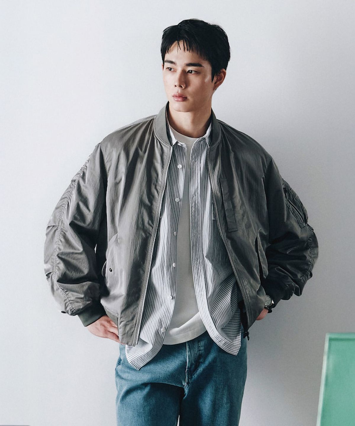 시프트지(SHIFT.G) Reversible Aviator Jumper  Khaki