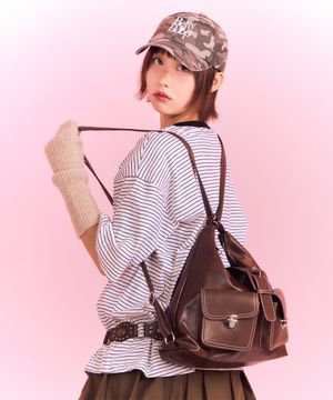 베티붑 포켓 스티치 레더 숄더백_브라운