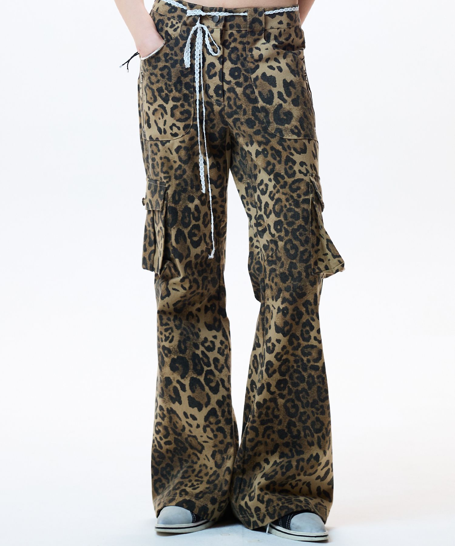 [LUV IS TRUE]★SU CARGO PANTS MUSINSA | LUV IS TRUE IM CARGO BOOTSCUT PANTS(BROWN)