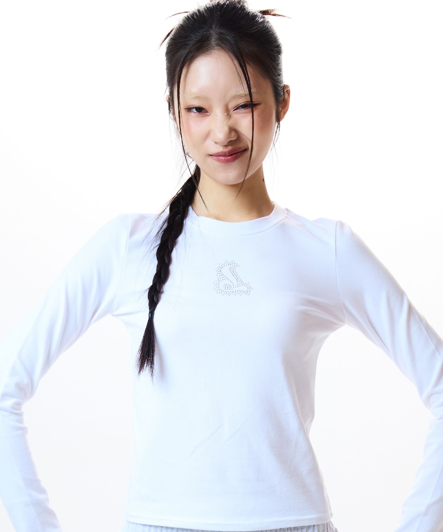 ★LUV IS TRUE★ CURVED L HOTFIX TEEWHITE MUSINSA | LUV IS TRUE CURVED L HOTFIX TEE(WHITE)