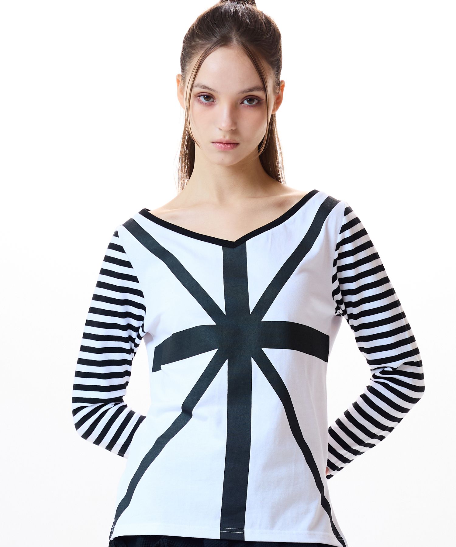 ★LUVISTRUE★IM STRIPE SLEEVE TEE(WHITE)★正規品/直送料込 MUSINSA | LUV IS TRUE IM STRIPE SLEEVE TEE(WHITE)