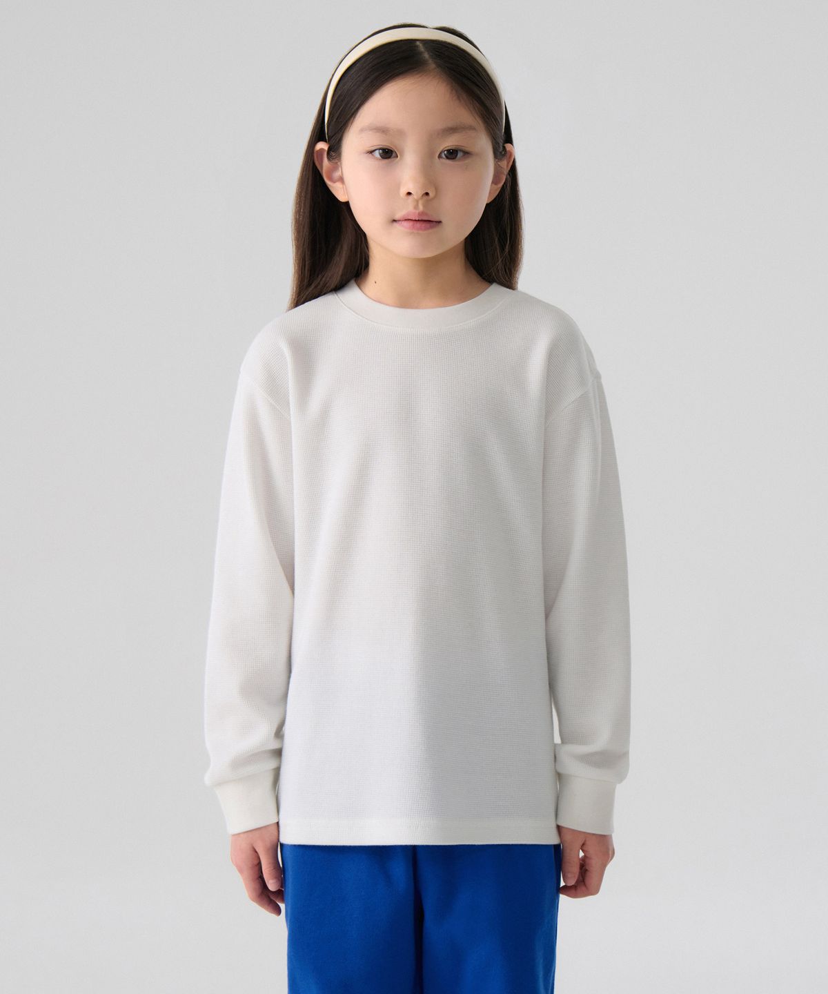 무신사 스탠다드 키즈(MUSINSA STANDARD KIDS) 와플 릴렉스드 크루 넥 긴소매 티셔츠 [아이보리]