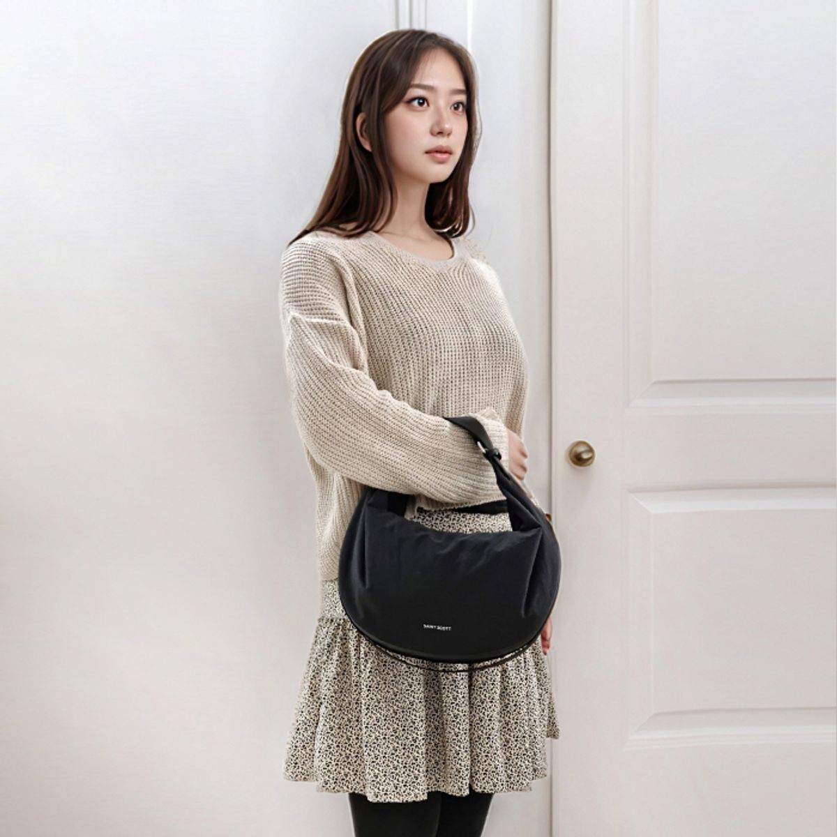 세인트스코트(SAINT SCOTT) 라운디 미듐 호보백