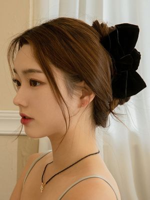 Black Velvet Ribbon (H235)