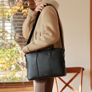 오디너리 라인 남자 서류가방  T15015