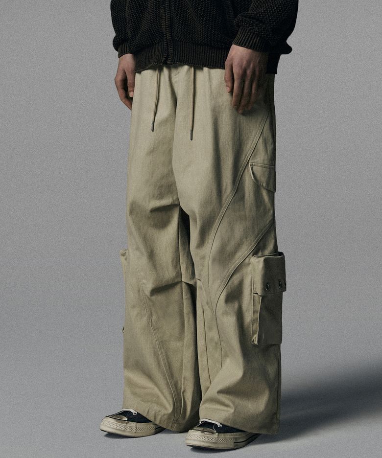 Twill Cotton Incision Cargo Pants - Beige