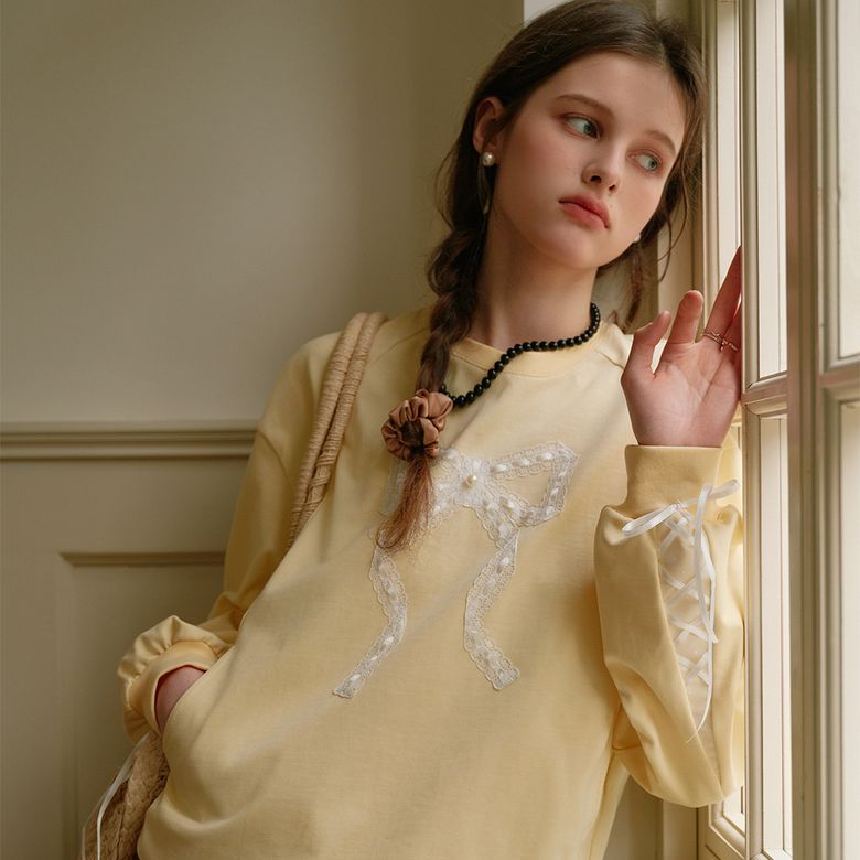 Cest_Lace line ribbon sweatshirt