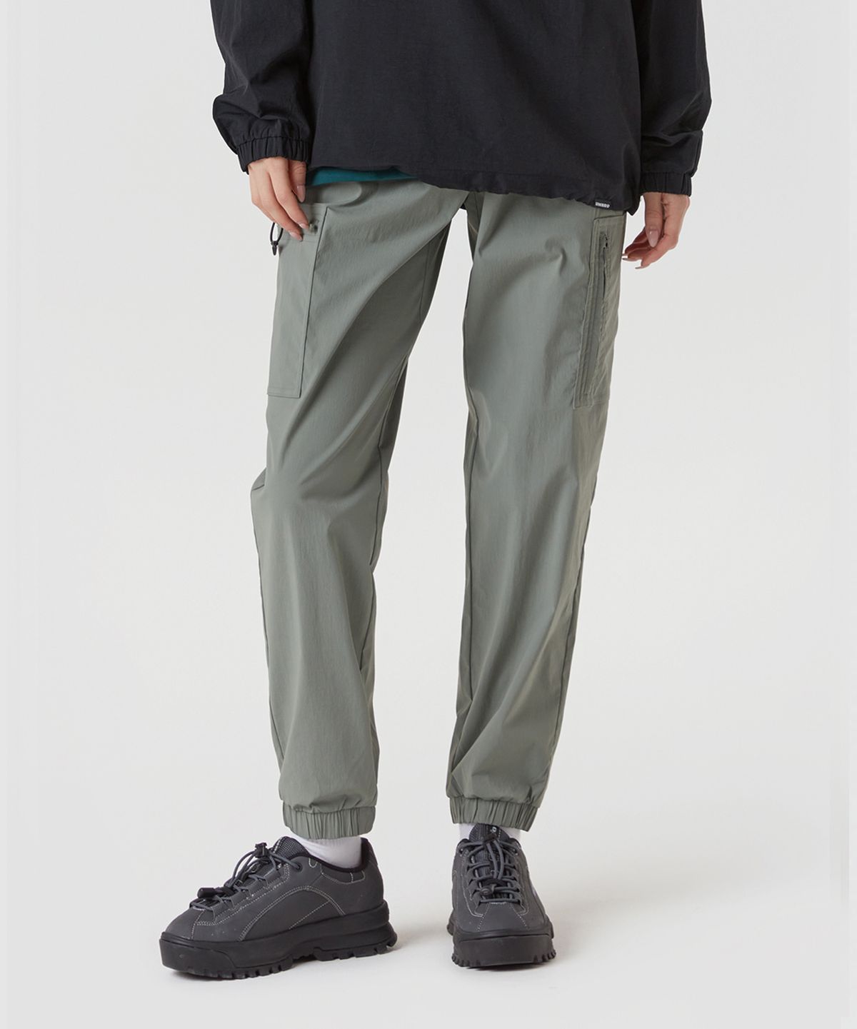 엄브로(UMBRO) 캐주얼 스판 카고 조거 팬츠 카키(UQ123CPT24)
