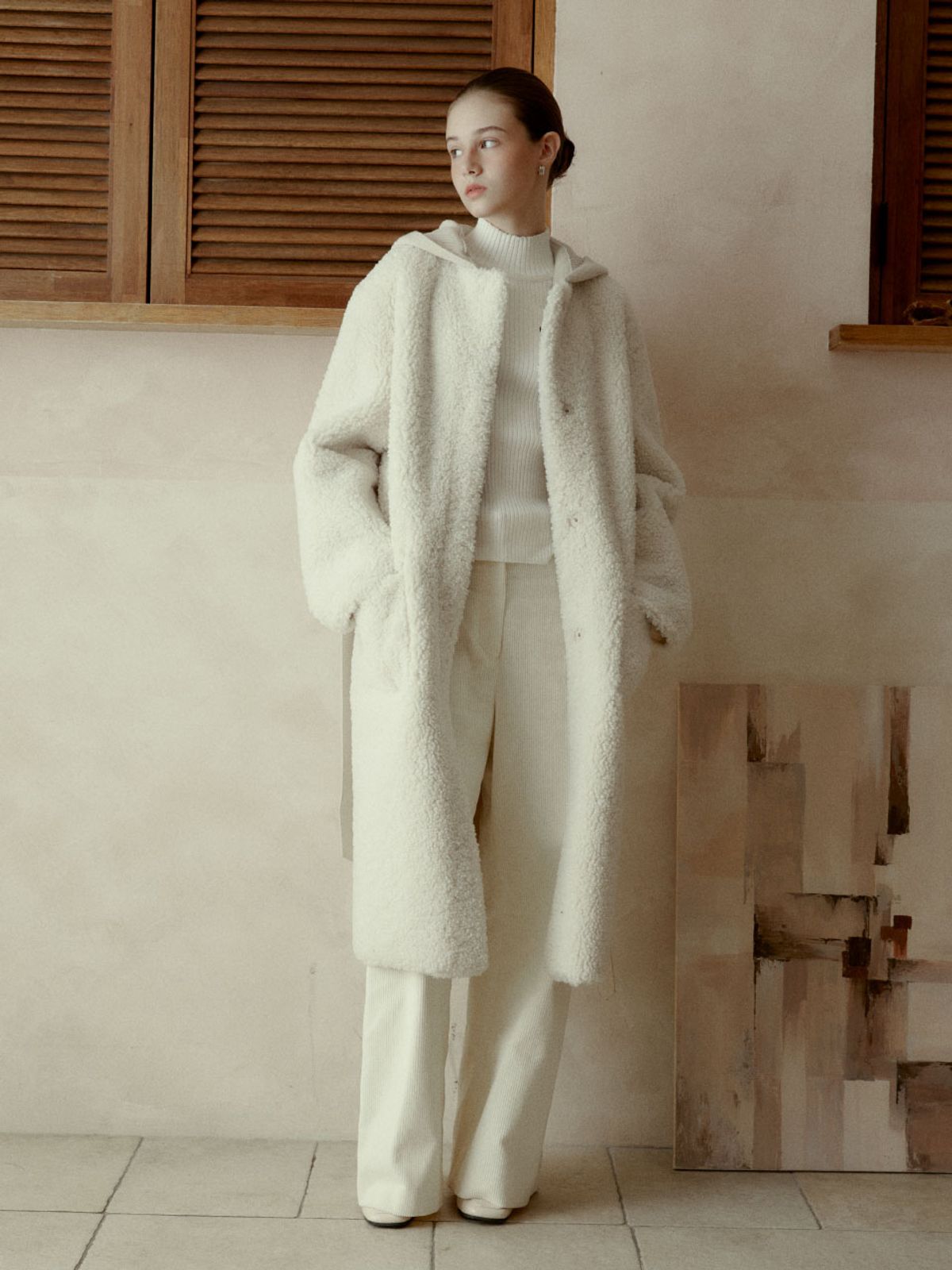 뮤제(MUSEE) NU MOUTON Shearing Reversible LONG Mustang Coat_Ecru Ivory