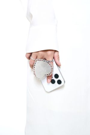 NO.602 [SILVER] HEART MIRROR PHONE GRIP