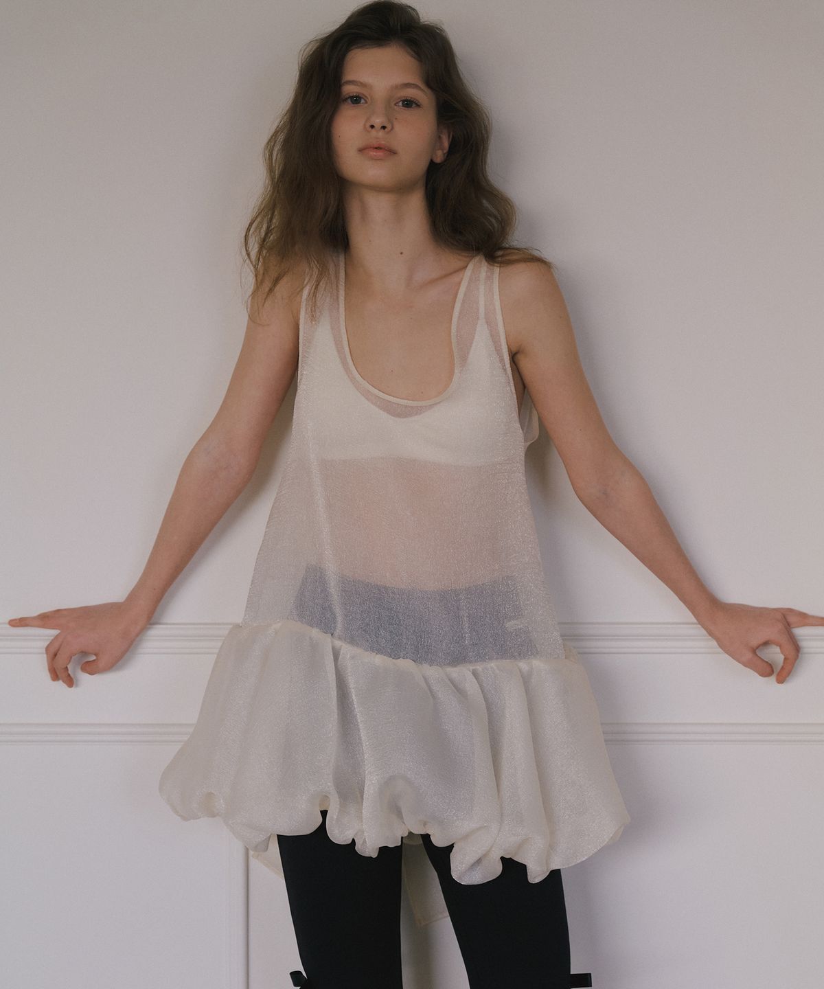 오버듀플레어(OVERDUEFLAIR) ORGANZA BALLOON MINI DRESS_CREAM