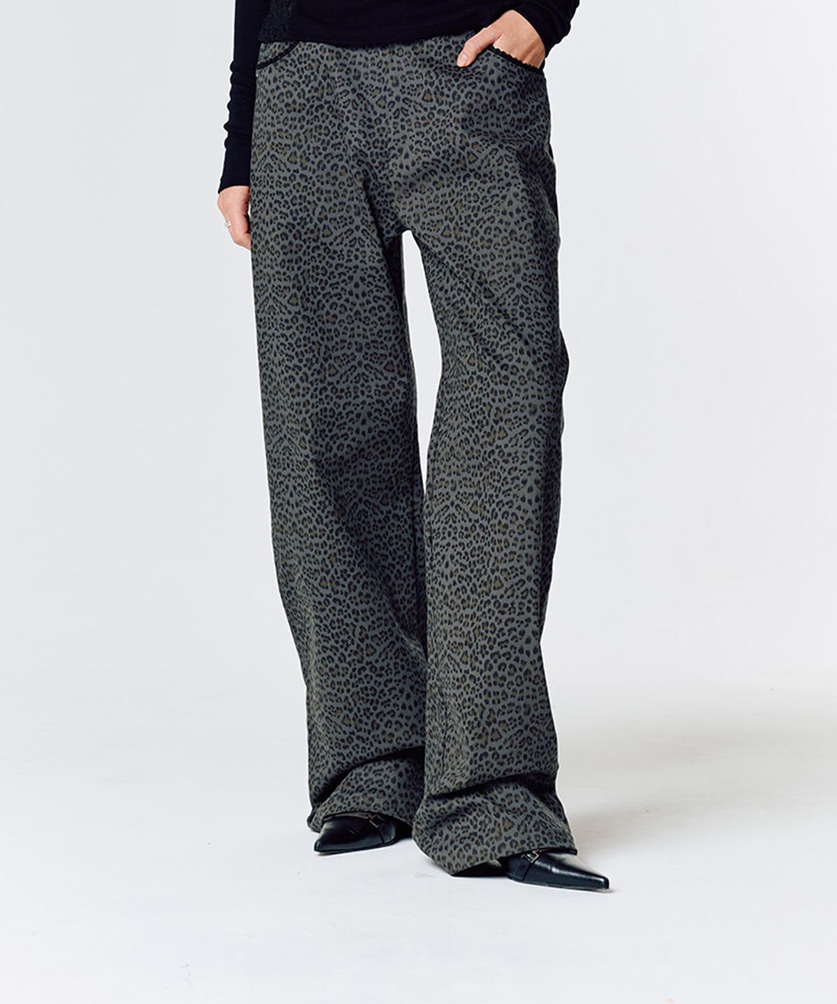 라티젠(LARTIGENT) L15 COTTON PANTS(LEOPARD)
